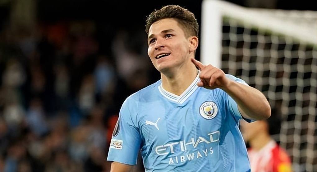 【英雄联盟】-集结日曼城完成体检——德甲节点到来，管理层满意，临场指挥获称赞(曼城冬季欲挖德甲新小罗)