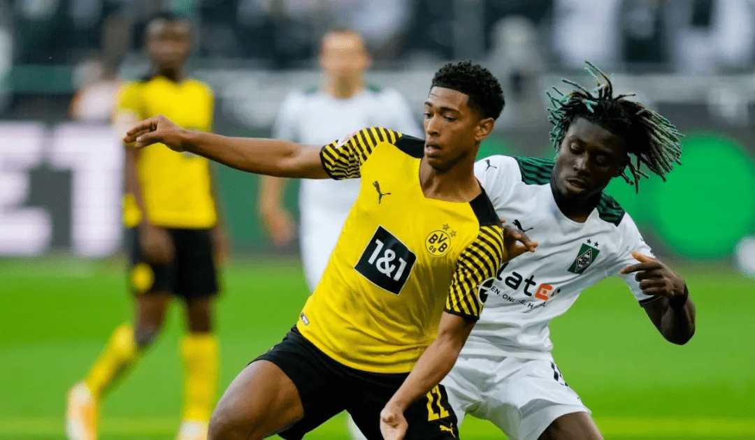 加时末段多特蒙德调整名单以备意甲；回应争议环节打磨；震撼外界；团队化学反应显著(德甲的派别关系)